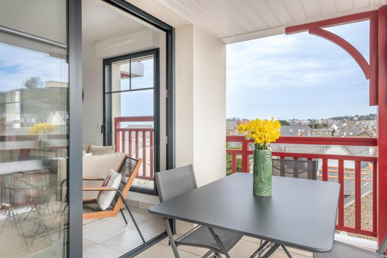 Appartement de vacances en Cotes d Armor pour six personnes Pleneuf-Val-Andre Extérieur photo